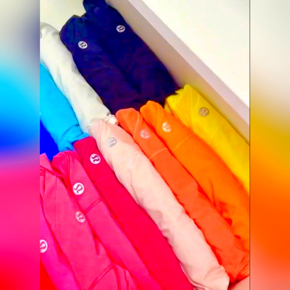 ENTIRE CLOSET IS FOR TRADE/ONSALE